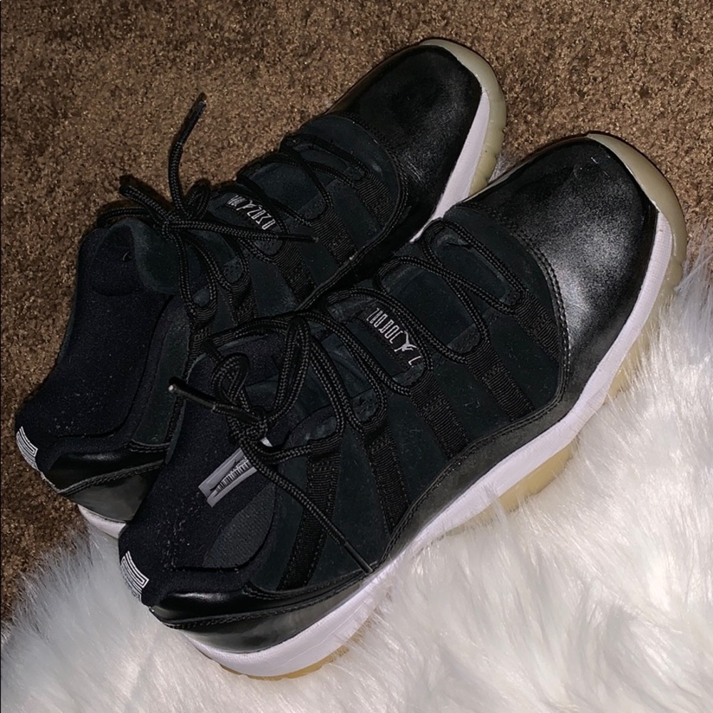 Jordan 11’s Low “Barons”
